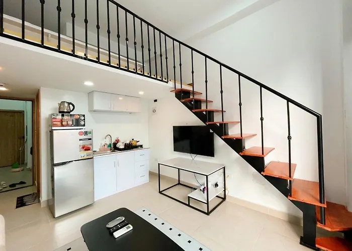 Thechanhsa Duplex Near Hanoi Train Station
